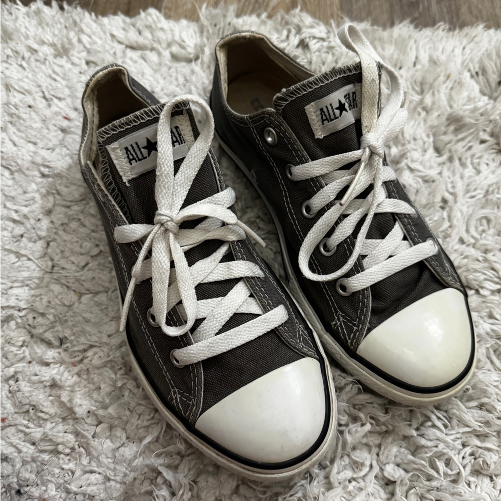 Converse low top